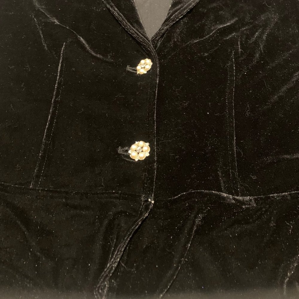 Women Velvet Jacket - Picture 5 of 6